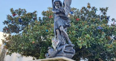 Statue de saint Michel aux Sables d'Olonne